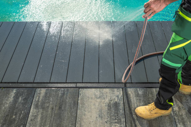 Best Deck Pressure Washing  in Cameron, TX